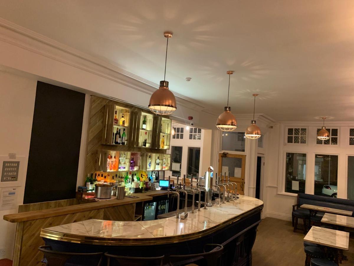 The Queens Head 滨海纽比金 外观 照片